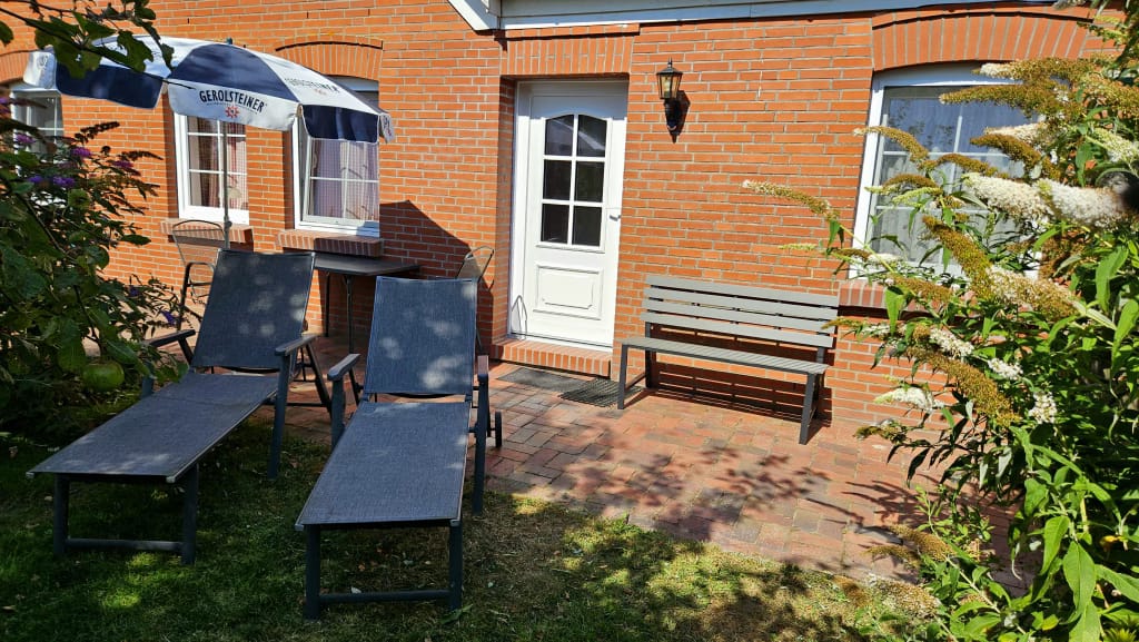 Ferienhof Akkens, FeWo Greete, mit eigener Haustüre und Terrasse