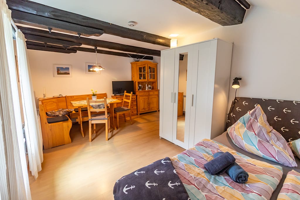 Ferienwohnung Ausblick mit Blick zum Pilsumer Leuchtturm