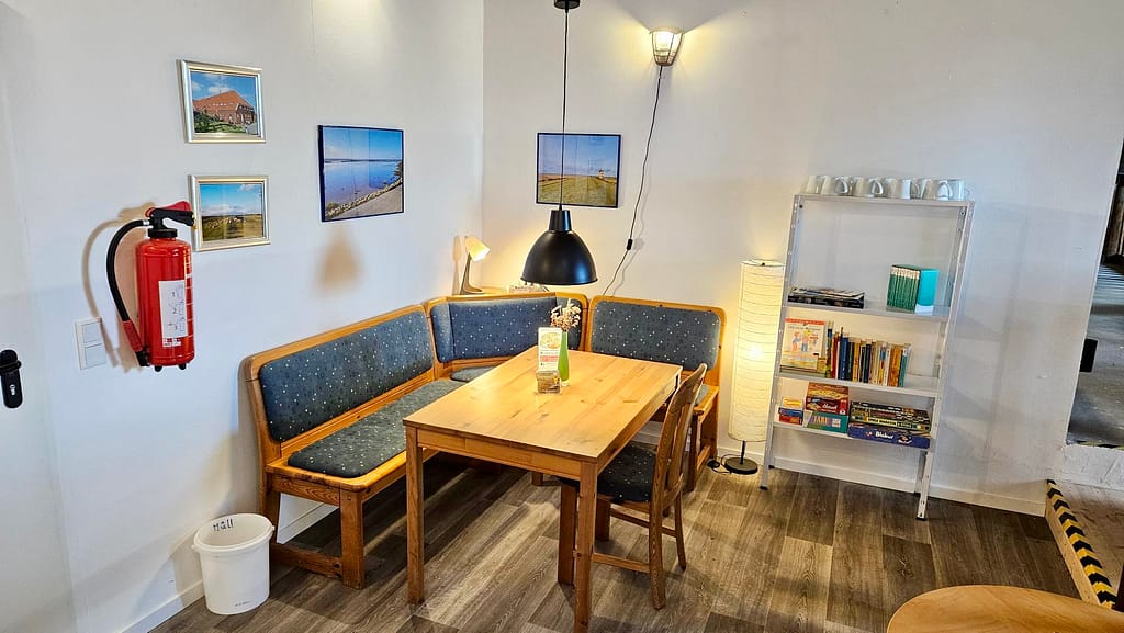 Sitzecke im Heuboden der Scheune